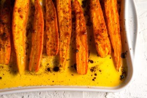 Stewed carrots in spices