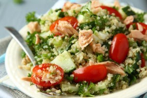 Tabbouleh salad with quinoa and salmon